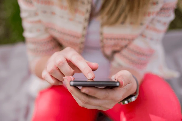 Como baixar vídeos das redes sociais com segurança e qualidade