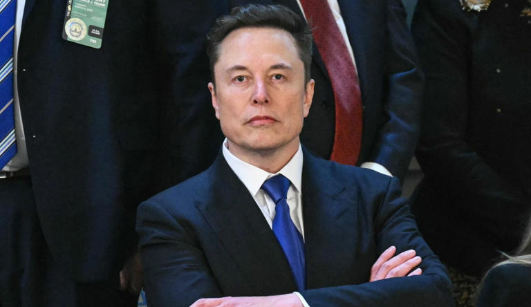 Elon Musk investirá R$ 40 bilhões em energia solar no Brasil