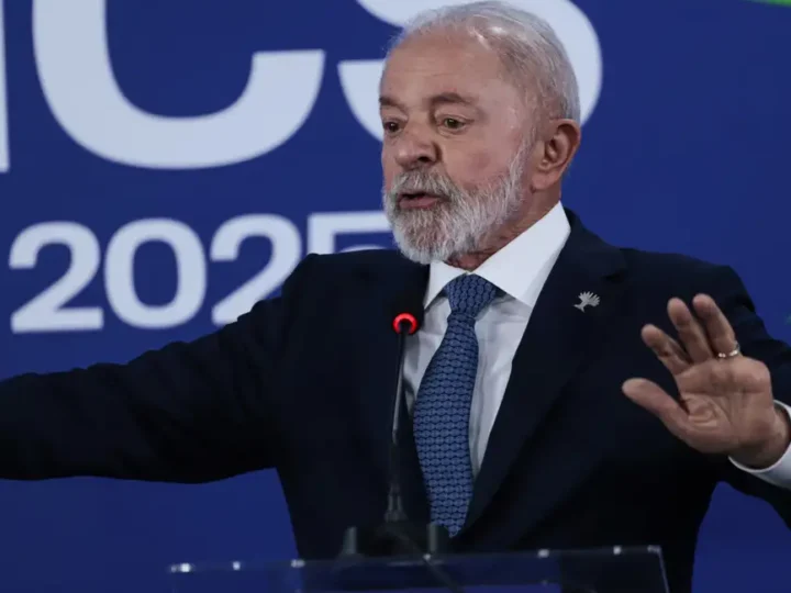 Lula lidera em Minas e abre 18 pontos sobre Flávio Bolsonaro