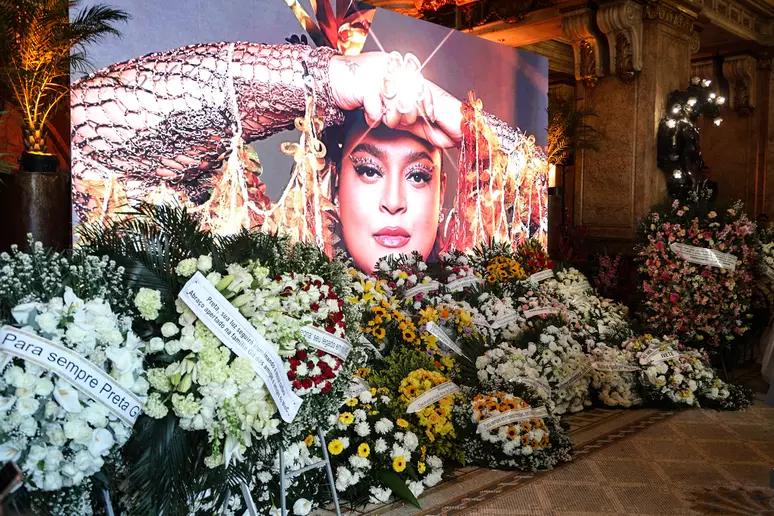 Famosos se despedem de Preta Gil em um velório emocionante