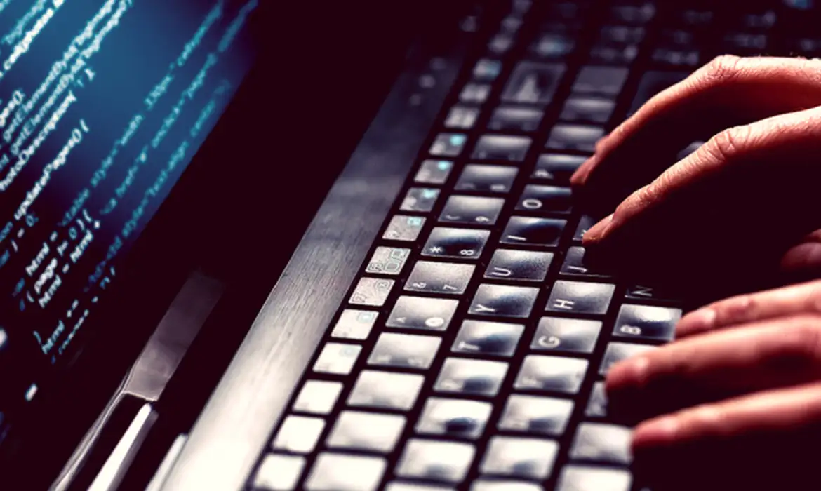 Empresa alvo de ataque hacker volta a operar