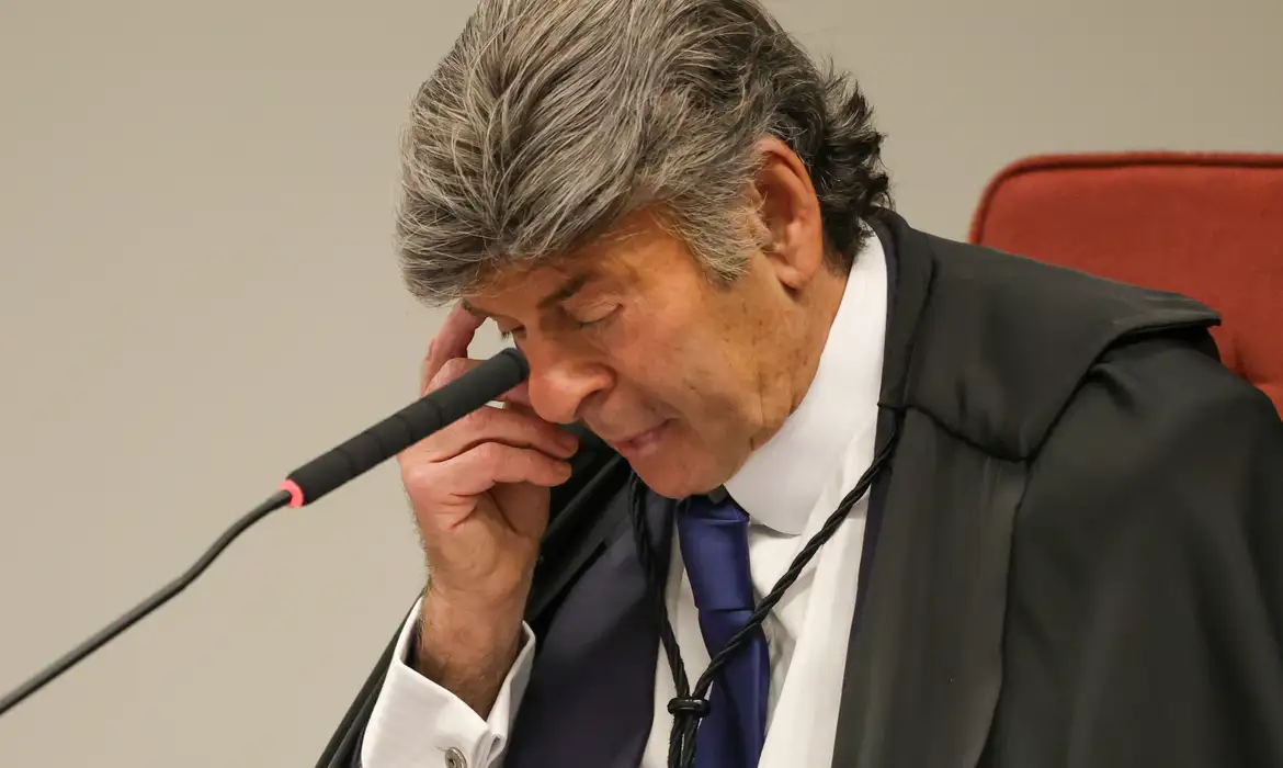 Julgamento de Bolsonaro no STF acende alerta no país