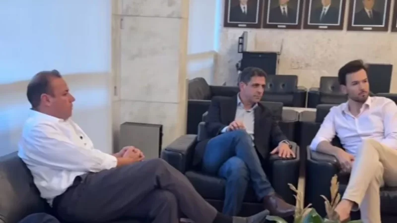 Mudança na Sepa motiva Claudinho ajudar até prefeito adversário 