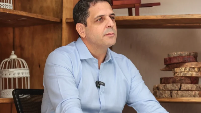 Prefeito faz articulação política por Betim em três capitais