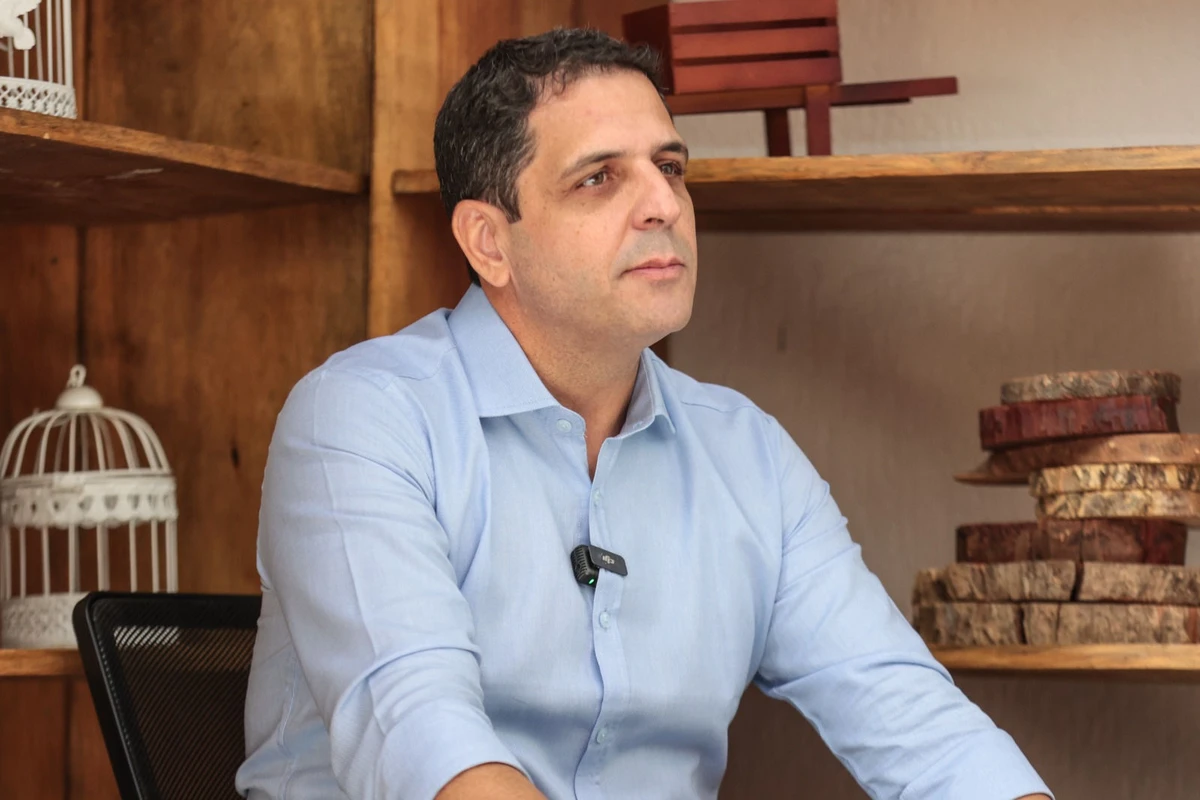 Prefeito faz articulação política por Betim em três capitais