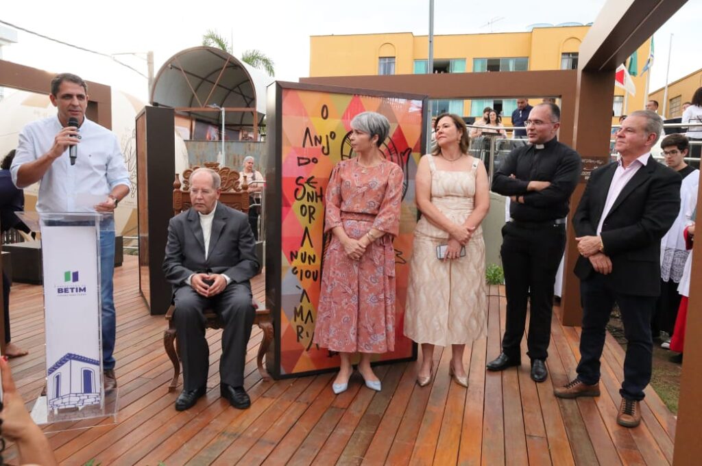 Betim inaugura o Caminho das Sete Alegrias de Maria 
