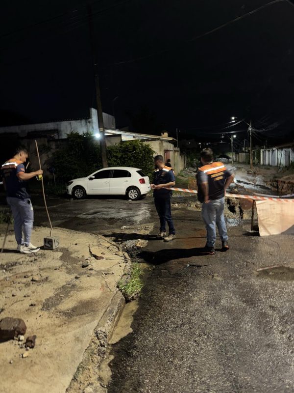 Chuva forte em Betim, alagamentos