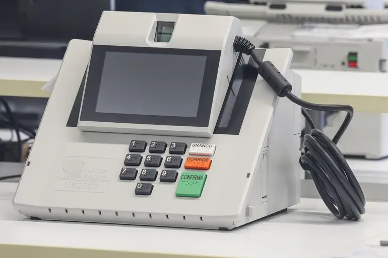 O fim da reeleição no Brasil impactará as finanças dos partidos