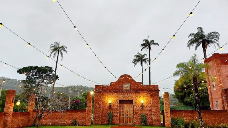 Réveillon é caro em Betim, mas têm opções de graça na região