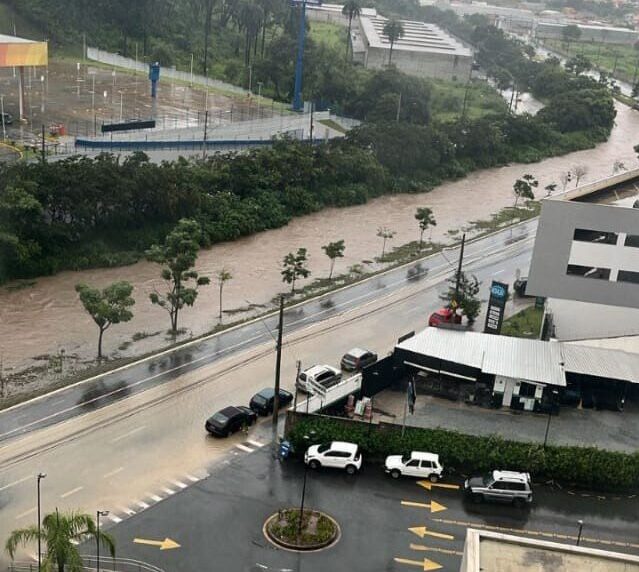 Chuvas em Betim atingem quase 100 milímetros em 24 horas