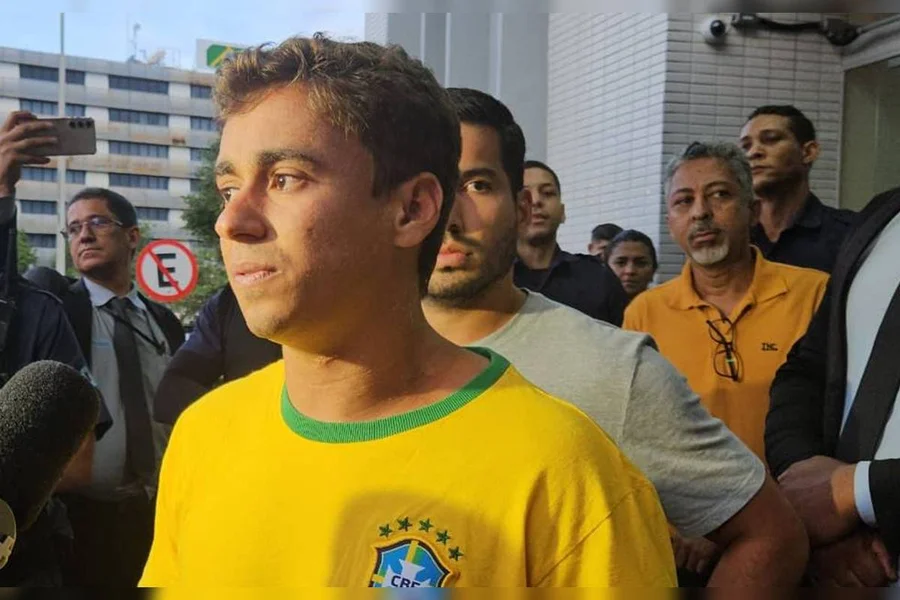 Raio em manifestação de Nikolas Ferreirae provoca crise política