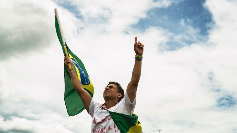 Último dia da caminhada de Nikolas mobiliza milhares em Brasília