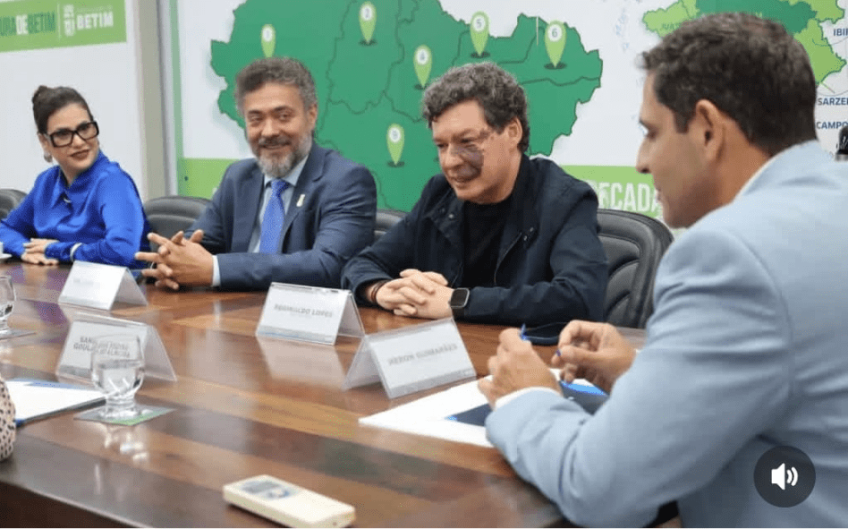 cobertura do camelódromo em Betim