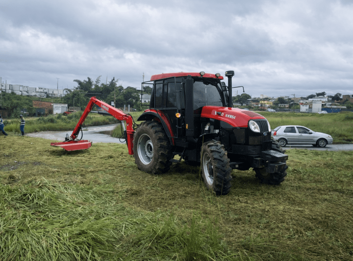 Ações de capina e roçada em Betim avançam para periferia