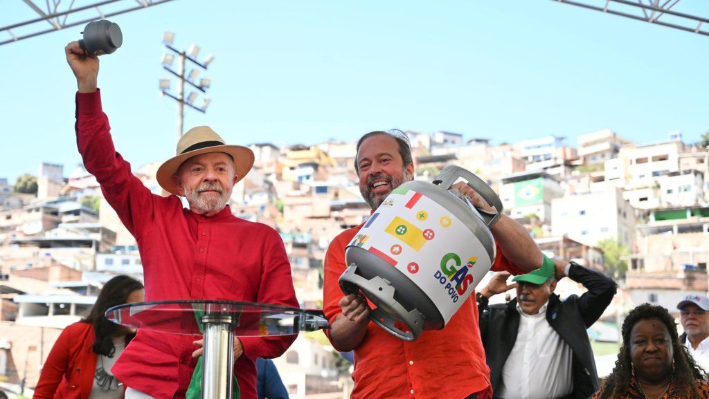 Programa Gás do Povo vai atender 15 milhões de famílias