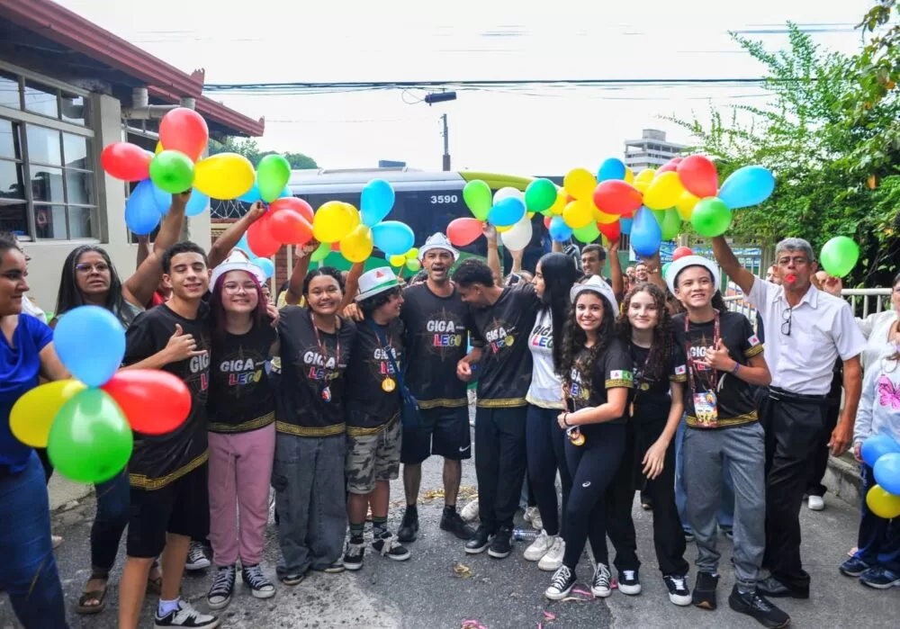 Robótica educacional em Betim ganha projeção internacional