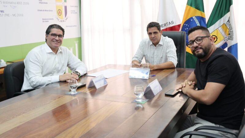 Heron aposta em um jovem político para liderança do governo na Câmara de Betim