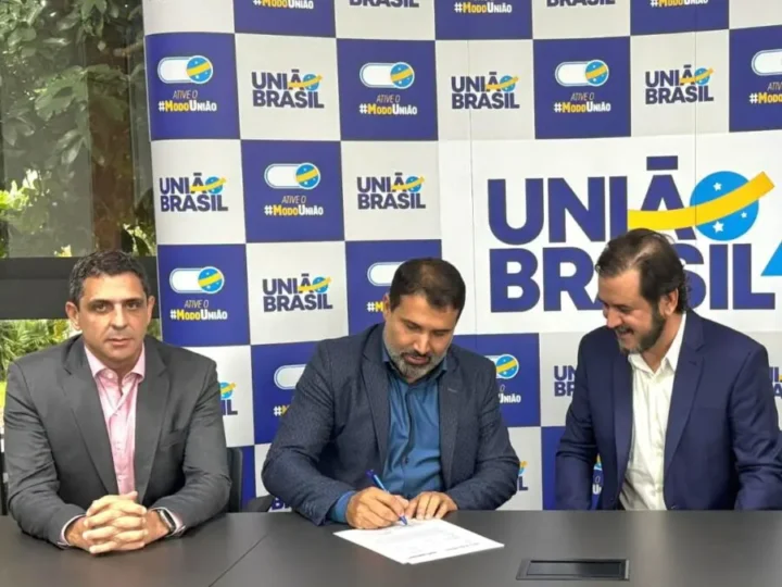 Léo Contador se filia ao União Brasil e mira vaga de deputado federal 