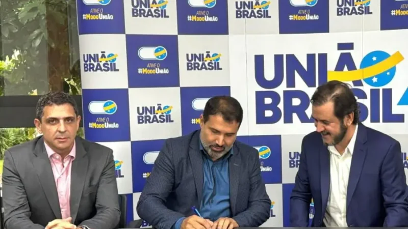 Léo Contador se filia ao União Brasil e mira vaga de deputado federal 