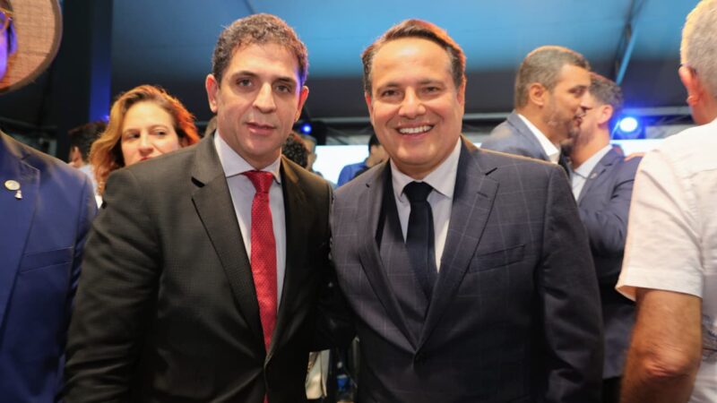 Posse de Ricardo Faria prefeito de Contagem atrai lidernaças de todos os partidos