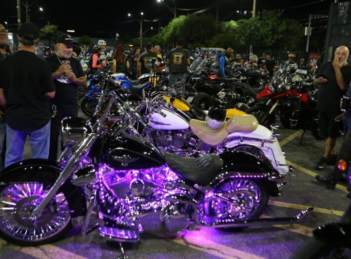 Betim Motopoint reúne fãs de rock e motos em Betim