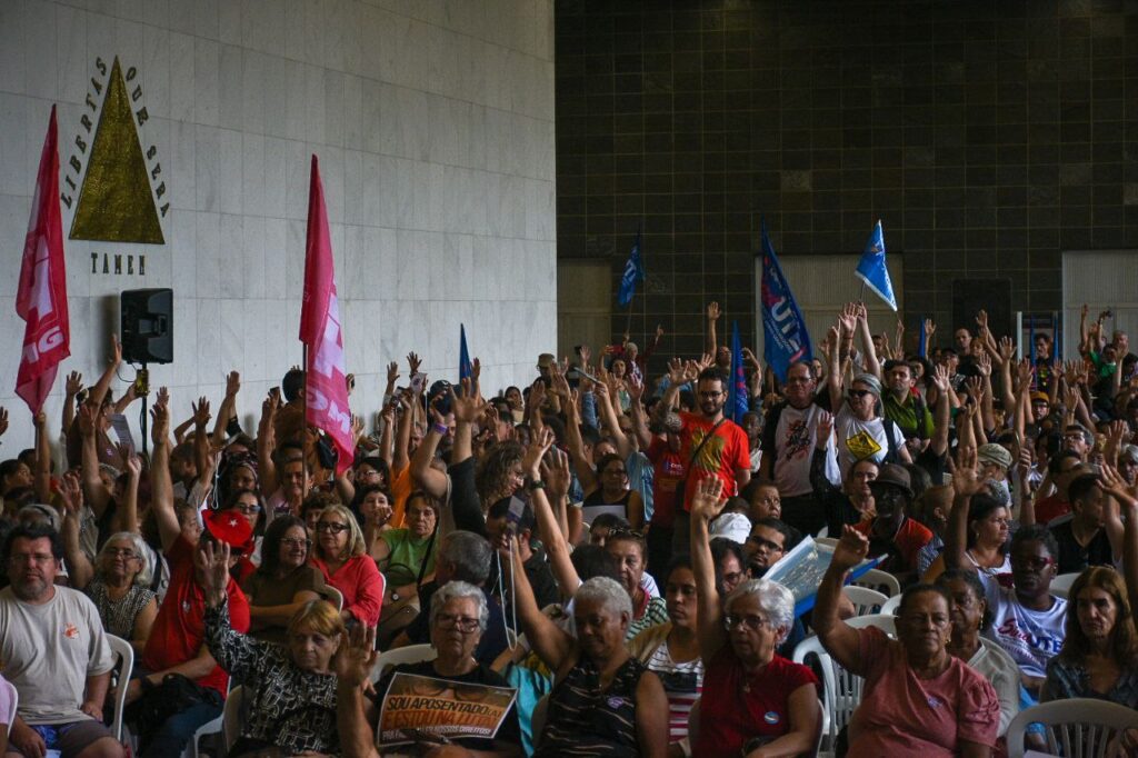 greve dos professores em Minas Gerais