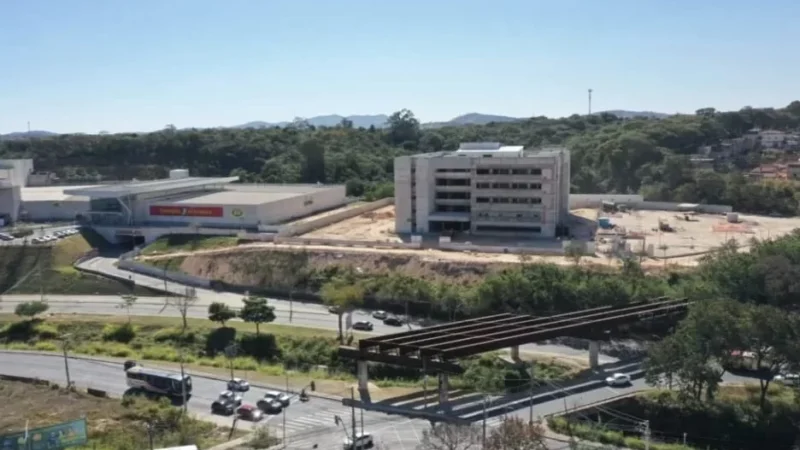 Viaduto abandonado há 8 anos em Betim terá obras retomadas 