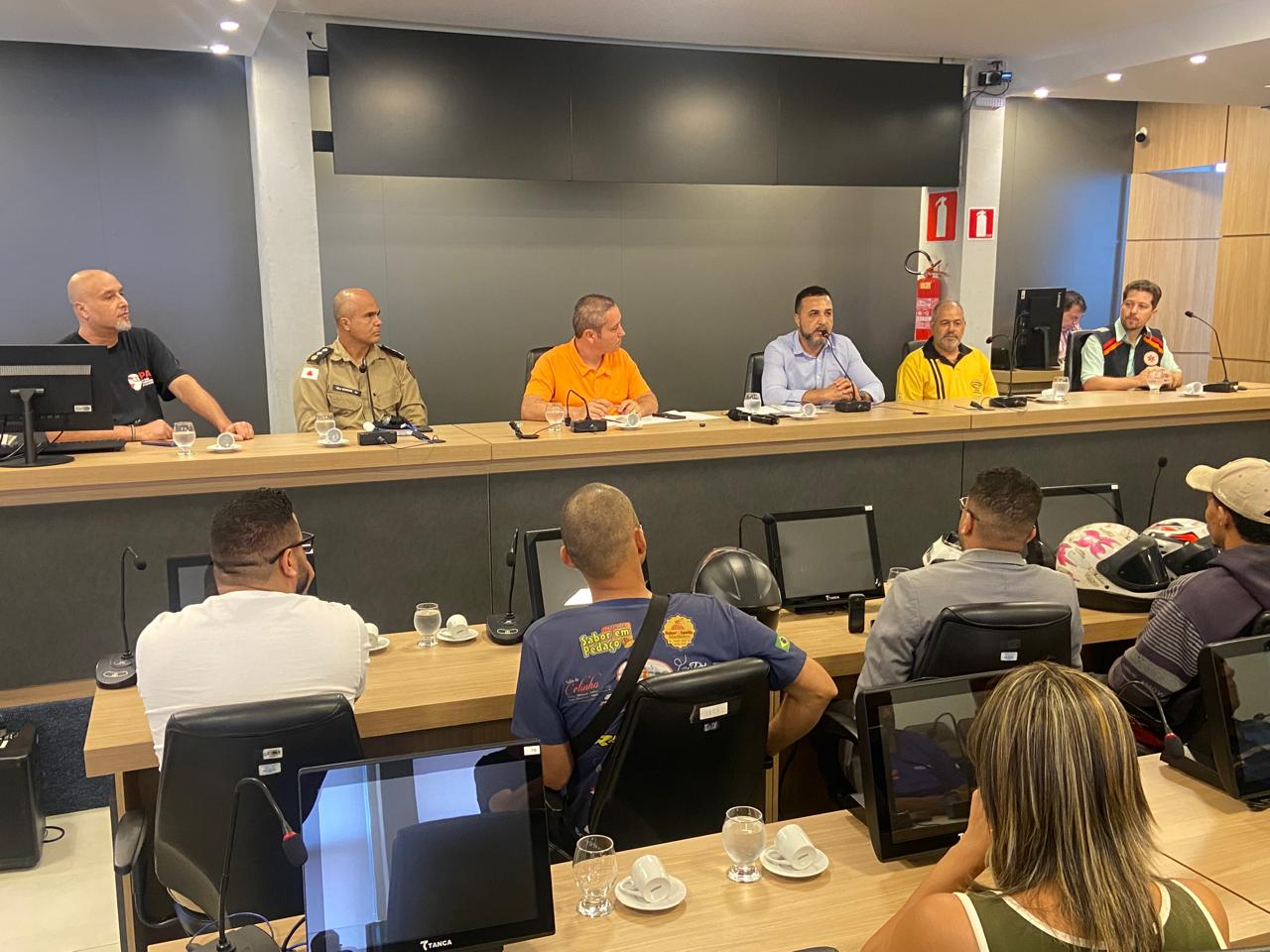 Betim debate segurança dos motoboys