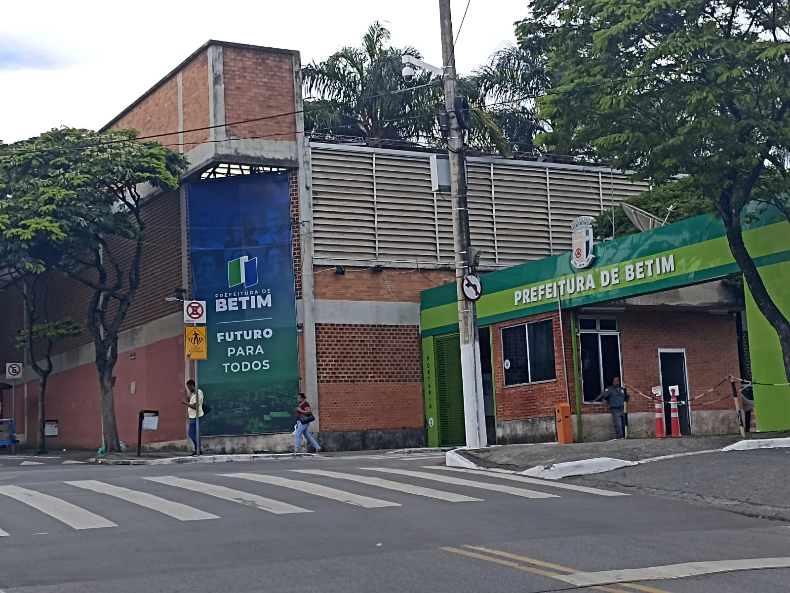 Servidores ganham ponto facultativo em Betim nesta segunda