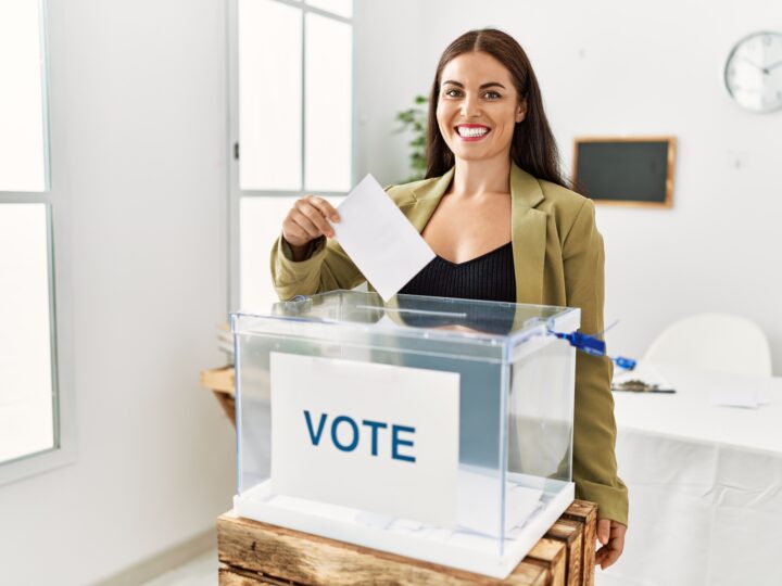 Cartório eleitoral em Betim abre aos fins de semana