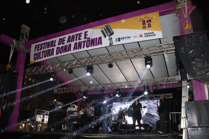 Festival de Arte e Cultura Dona Antônia — apresentações musicais e espetáculo infantil na Praça Milton Campos, Centro de Betim, com programação cultural gratuita | Foto: Divulgação / Prefeitura de Betim