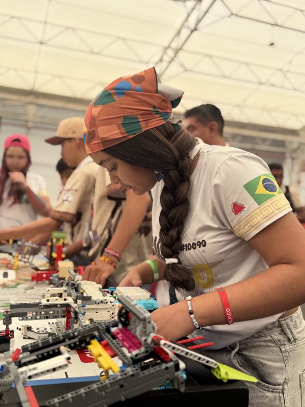 Equipe de robótica Gigalego de Betim conquista 3º lugar no México