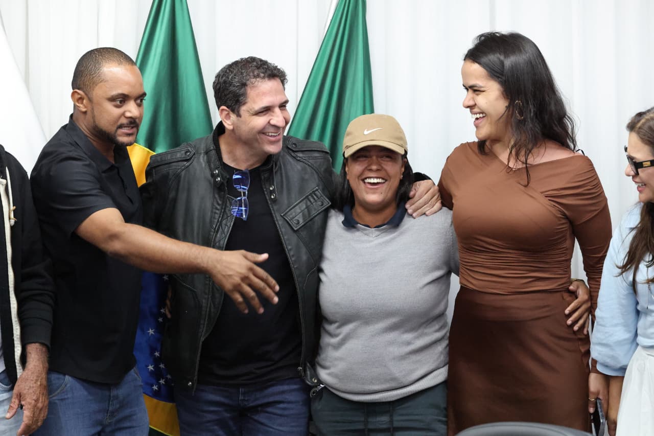 Prefeito debate revitalização do Ceabe em Betim com comerciantes