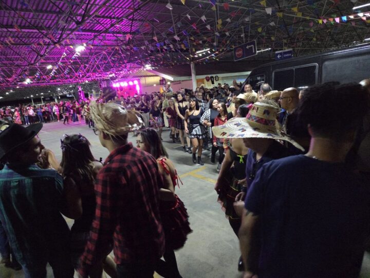 Prefeito cria dia do forró em Contagem e abre caminho para festival