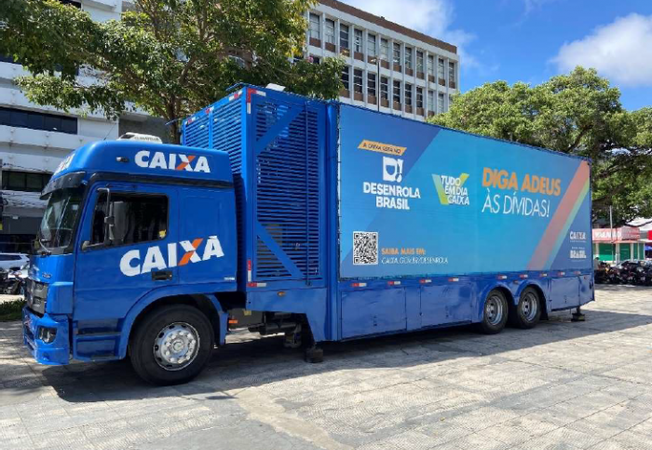Caminhão da Adimplência em Betim renegocia dívidas