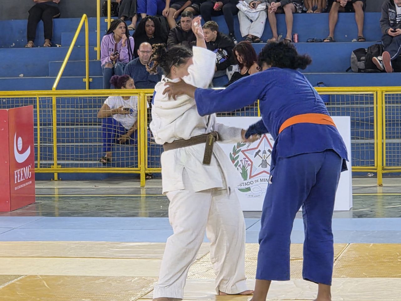 JEMG em Betim reúne escolas de todo o estado