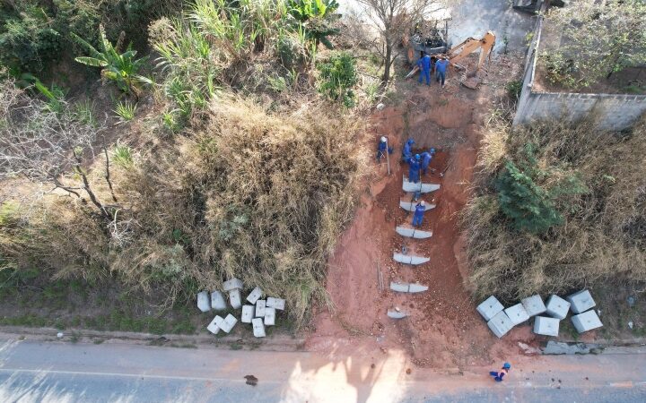 Obras de drenagem em Betim reforçam segurança na MG-060