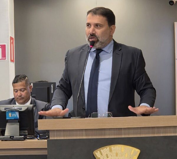 Quais deputados que mais enviaram emendas parlamentares para Betim
