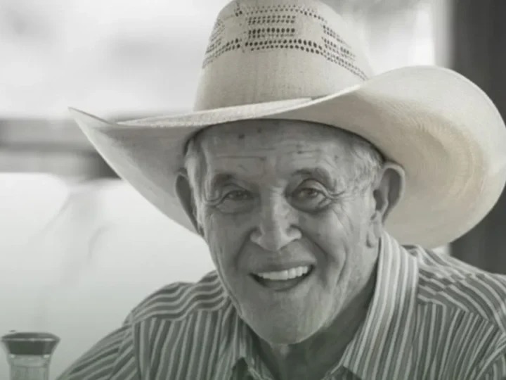 Morre aos 100 anos fundador da Rádio Liberdade