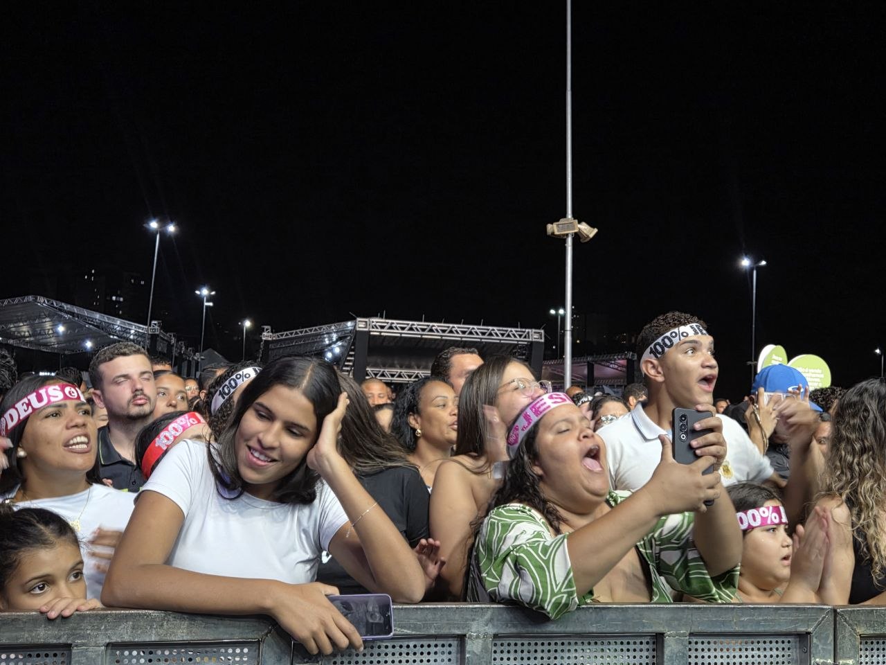 Expo Betim Cristã reúne milhares em noite de fé com Bruna Karla