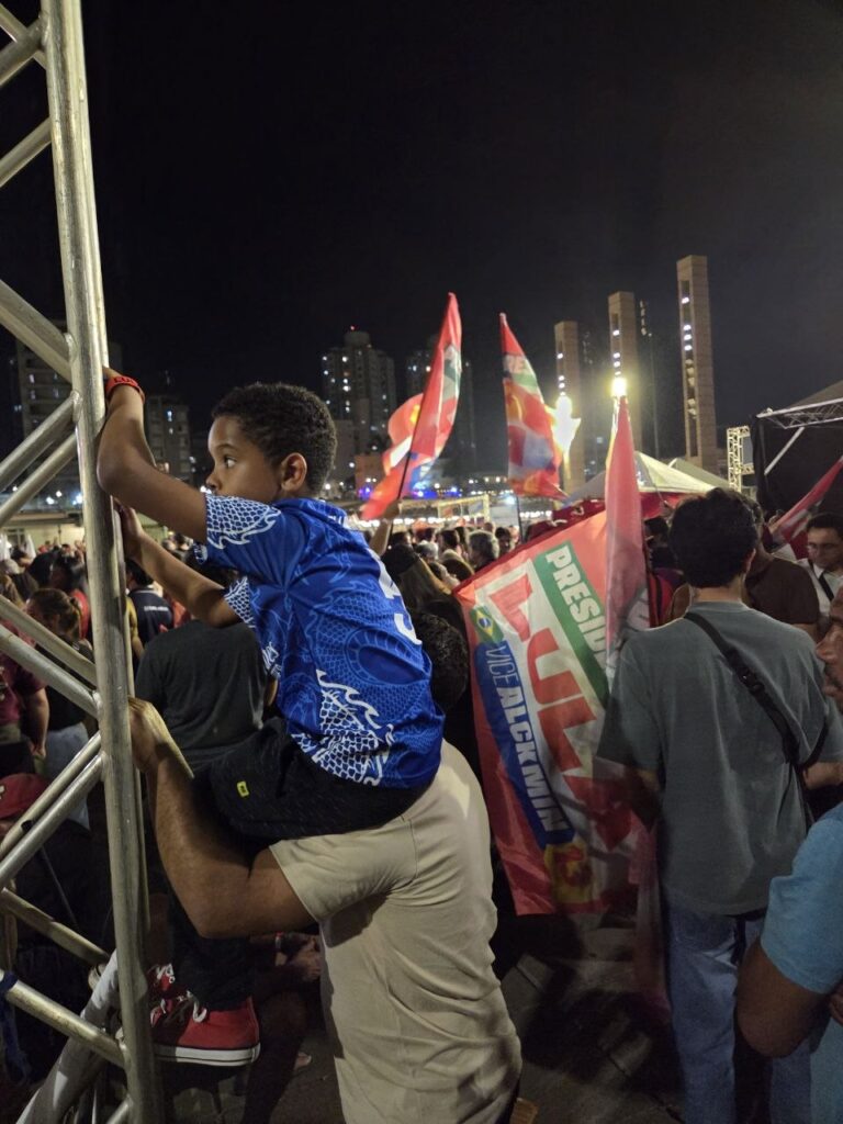 Lula lota a Praça da Estação Lula lota a Praça da Estação
