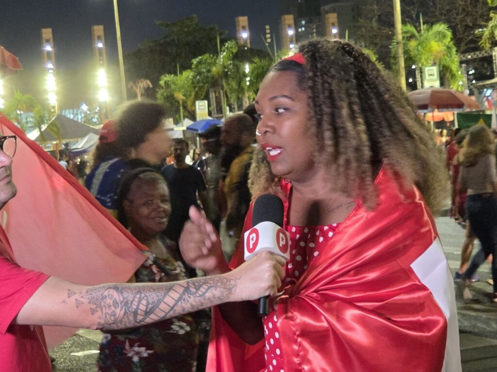 Lula lota a Praça da Estação Lula lota a Praça da Estação