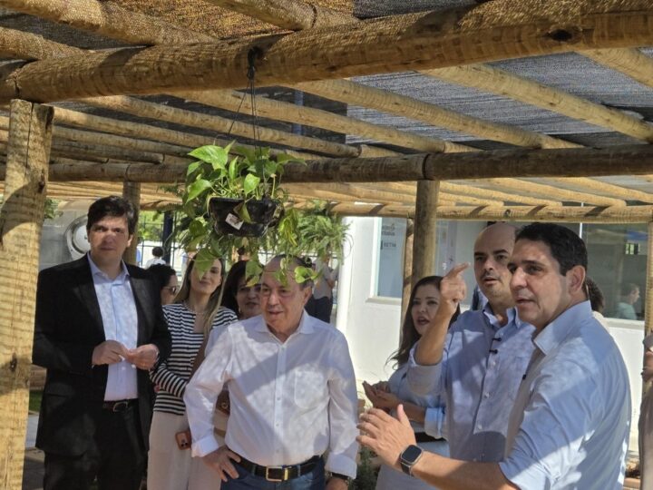 Governador de Minas visita Escola Inclusiva de Betim
