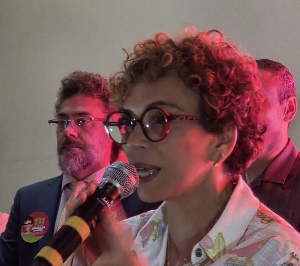 Marília Campos lidera disputa ao Senado com 13%