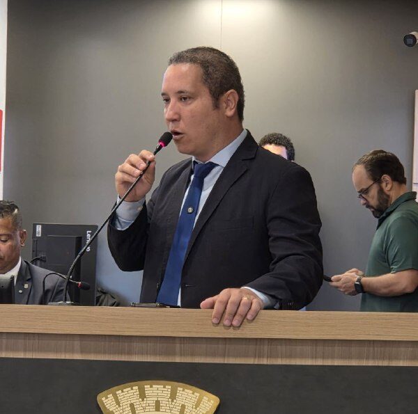 Tiago Santana é confirmado presidente da Câmara de Betim