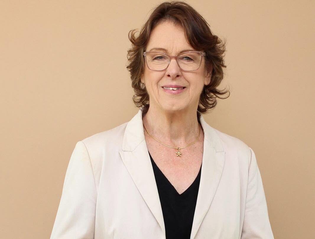 Maria do Carmo volta ao jogo político de Betim após eleição de 2026