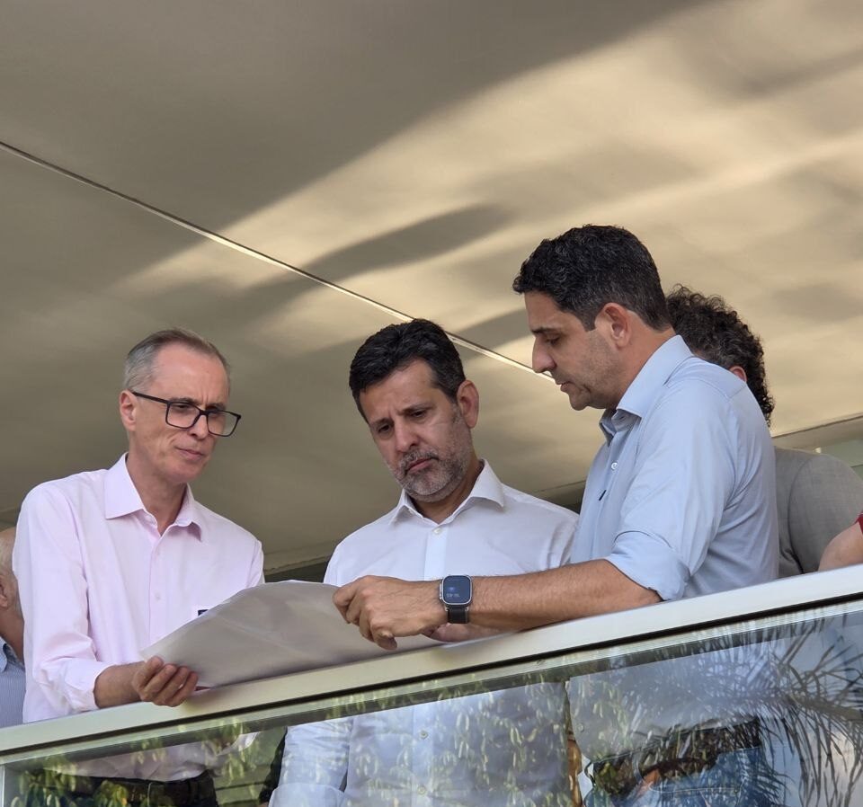 Campus da UFMG em Betim: ministro da Educação visita local e detalha projeto